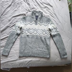 American Eagle sweater